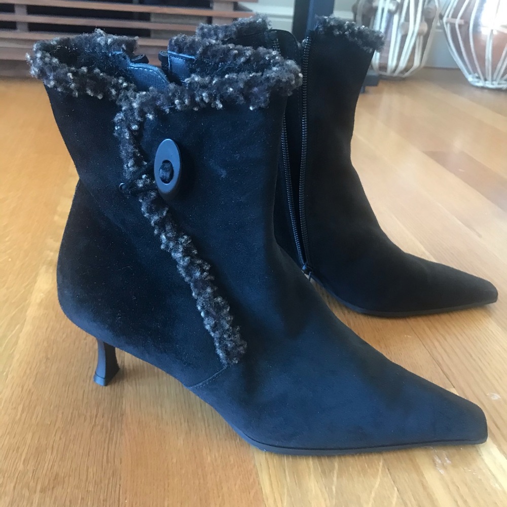 Stuart weitzman black boots